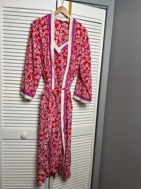 VTG Prima Donna Floral Satin Robe and slip set with Pink, Cream Details belted